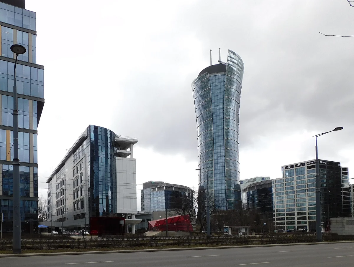 Warsaw Spire у Ронда Дашиньского, Воля